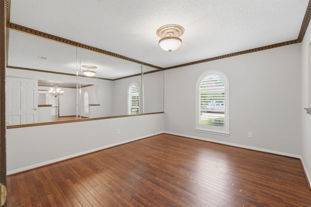 5306 Dana Leigh Drive, Houston, TX 77066
