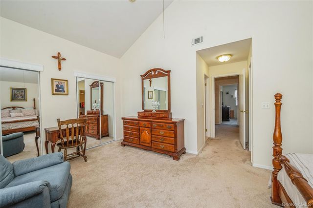 326 Erin Lane, East Setauket, NY 11733