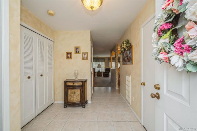 326 Erin Lane, East Setauket, NY 11733