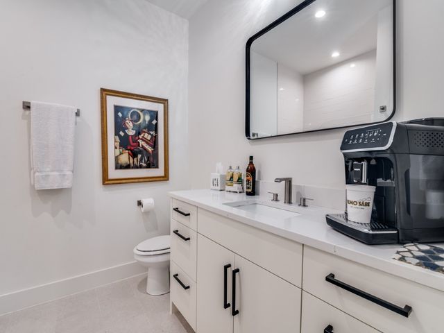 4200 University Boulevard, University Park, TX 75205