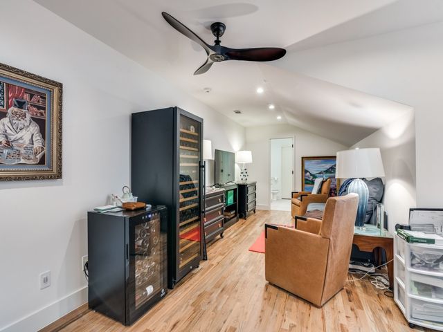 4200 University Boulevard, University Park, TX 75205