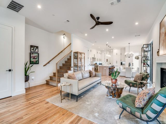 4200 University Boulevard, University Park, TX 75205