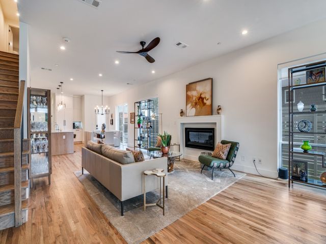 4200 University Boulevard, University Park, TX 75205