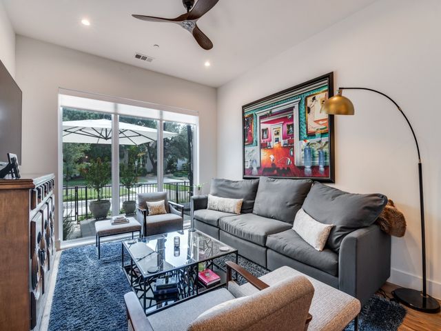 4200 University Boulevard, University Park, TX 75205