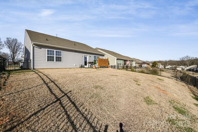 125 White Apple Way, Statesville, NC 28625