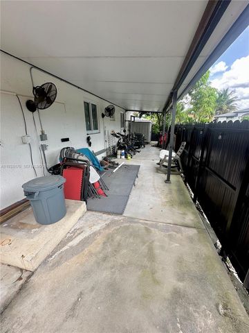 14602 SW 182nd Ter 0, Miami, FL 33177