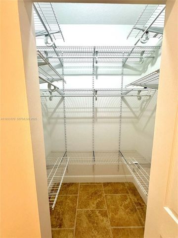 14602 SW 182nd Ter 0, Miami, FL 33177