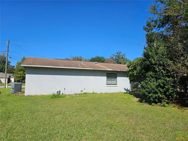 113 TEAK LOOP, Ocala, FL 34472