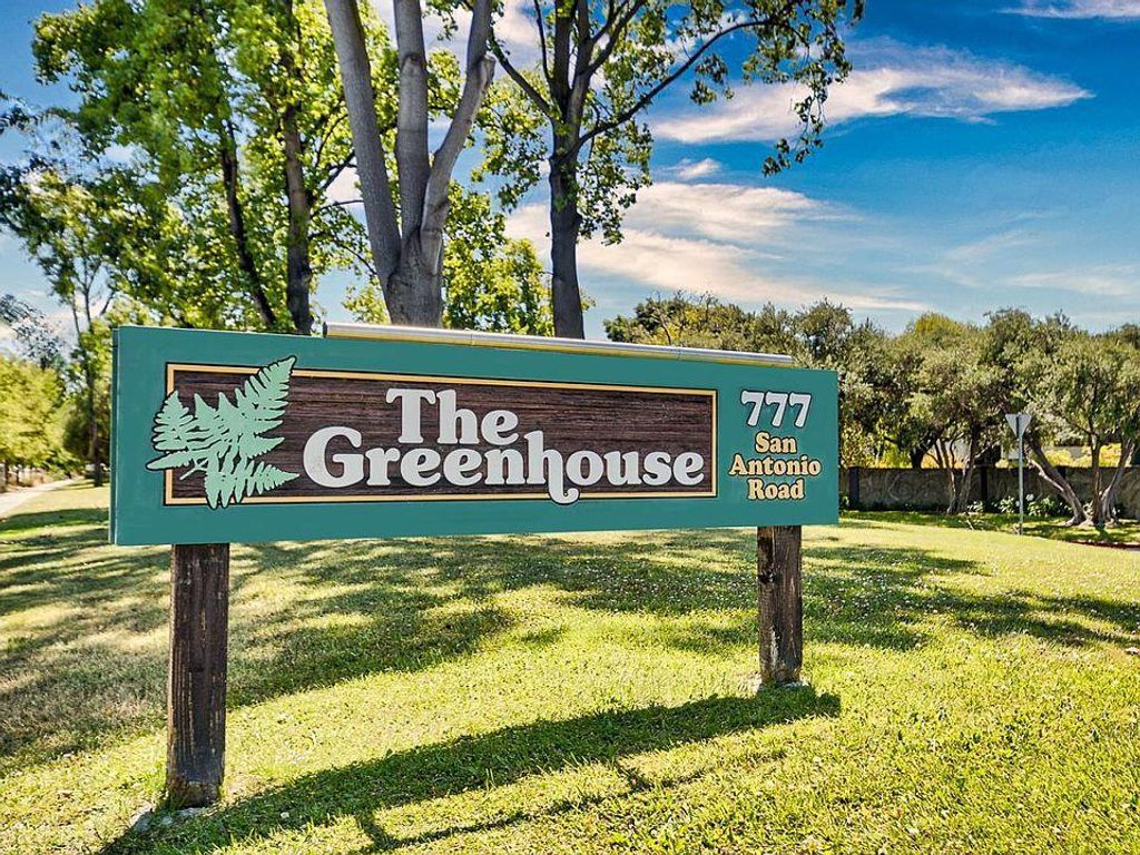 777 San Antonio Road 93, Palo Alto, CA 94303