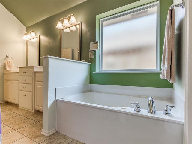 12212 Kimberlyn Road, Oklahoma City, OK 73162