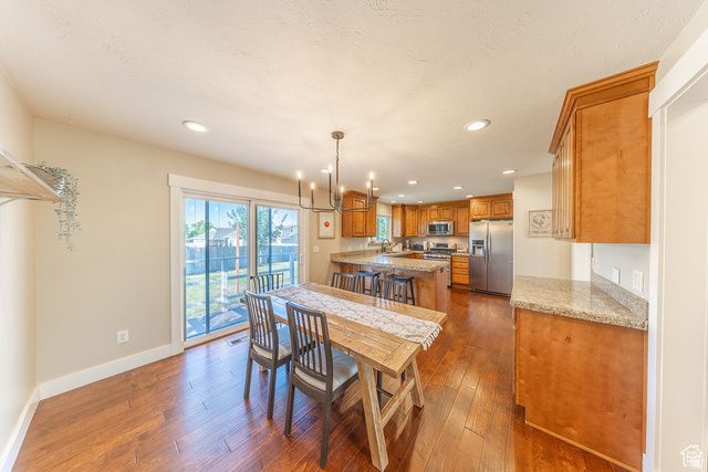 228 E GOLDEN WILLOW CIR, Sandy, UT 84070