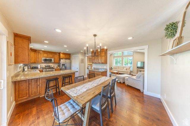 228 E GOLDEN WILLOW CIR, Sandy, UT 84070