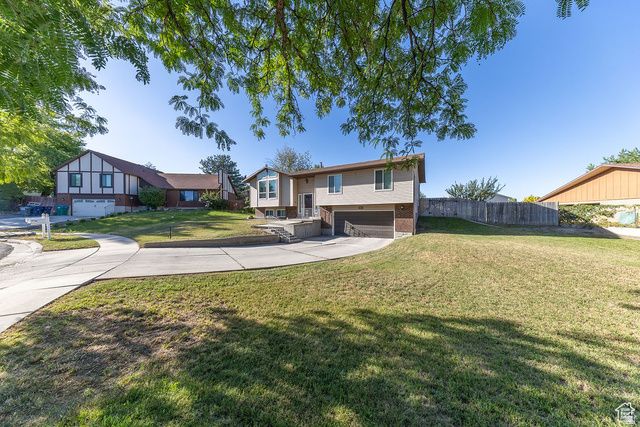 228 E GOLDEN WILLOW CIR, Sandy, UT 84070