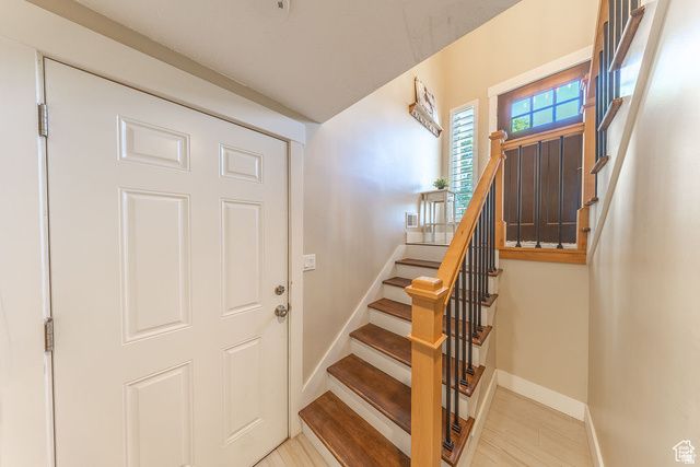 228 E GOLDEN WILLOW CIR, Sandy, UT 84070