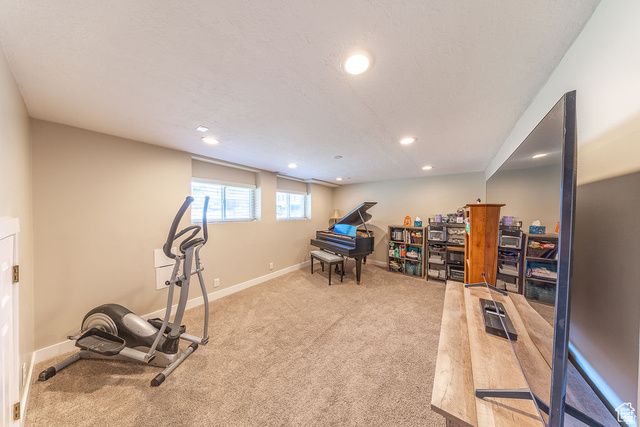 228 E GOLDEN WILLOW CIR, Sandy, UT 84070
