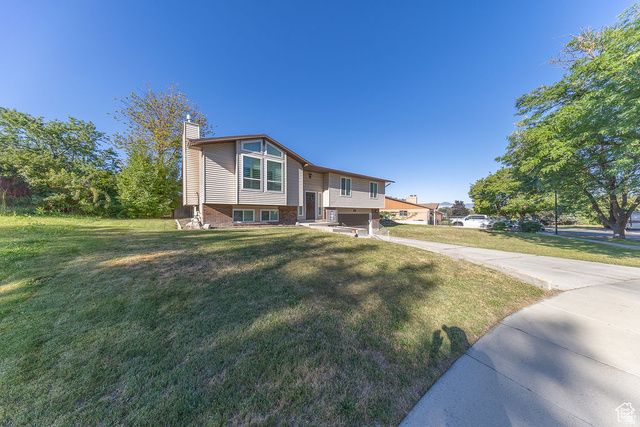 228 E GOLDEN WILLOW CIR, Sandy, UT 84070