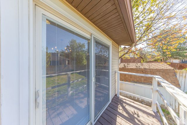 228 E GOLDEN WILLOW CIR, Sandy, UT 84070