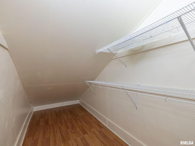 921 BROADWAY Road, Pekin, IL 61554