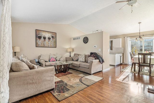 1882 Crosswinds Court Se, City Of Kentwood, MI 49508