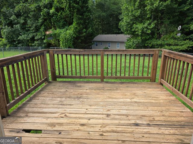 82 Stoney Creek Drive, Cleveland, GA 30528