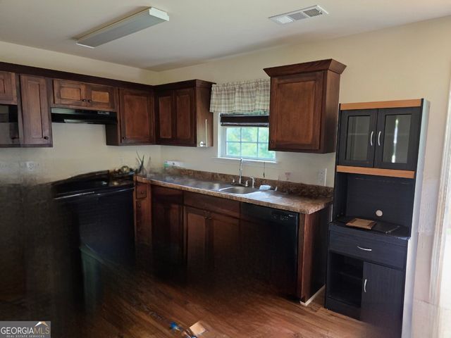 82 Stoney Creek Drive, Cleveland, GA 30528