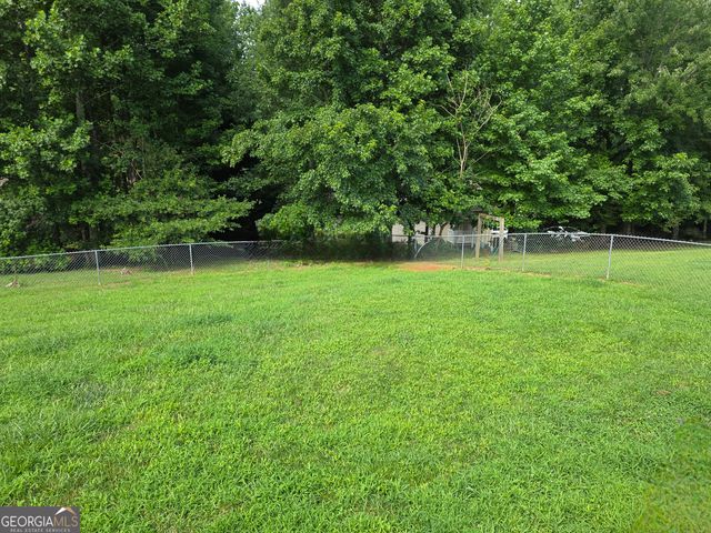 82 Stoney Creek Drive, Cleveland, GA 30528