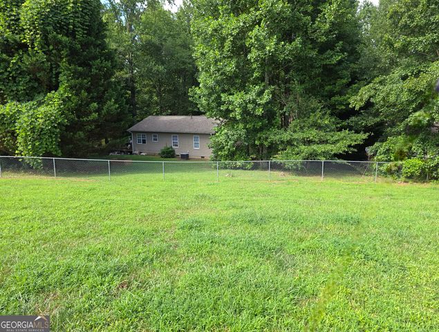 82 Stoney Creek Drive, Cleveland, GA 30528