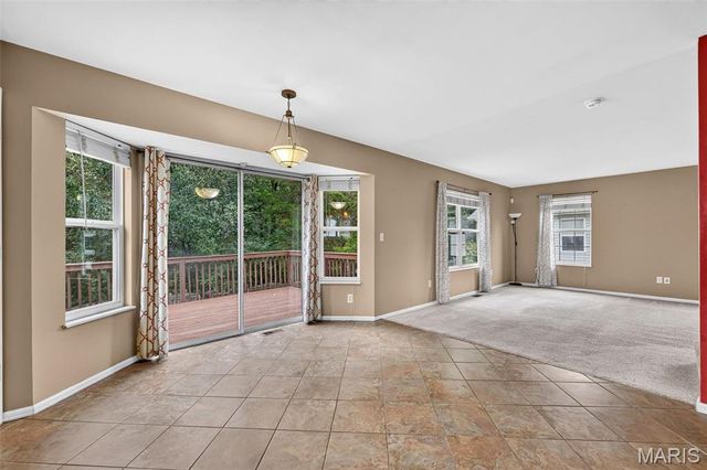 1033 Providence Pointe Drive, Wentzville, MO 63385