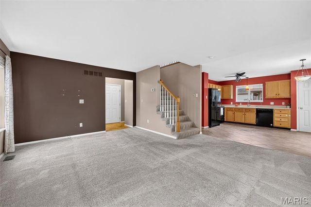 1033 Providence Pointe Drive, Wentzville, MO 63385
