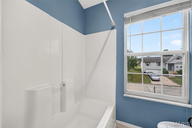 1033 Providence Pointe Drive, Wentzville, MO 63385