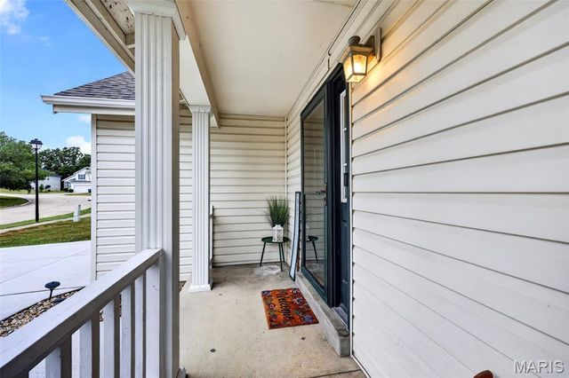 1033 Providence Pointe Drive, Wentzville, MO 63385