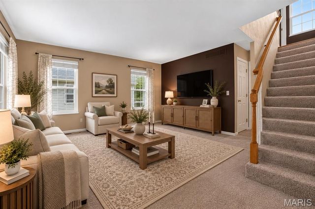 1033 Providence Pointe Drive, Wentzville, MO 63385