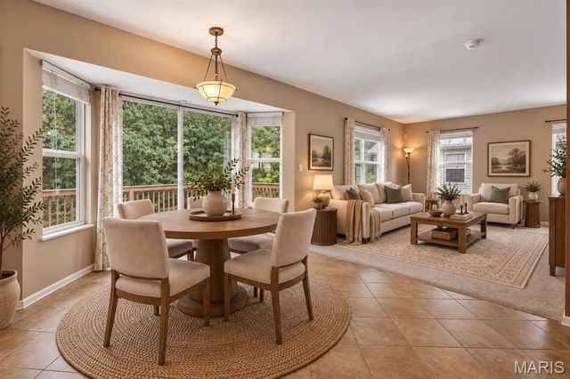 1033 Providence Pointe Drive, Wentzville, MO 63385