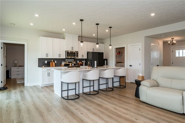 7240 Rivendell Circle, Dayton, OH 45459
