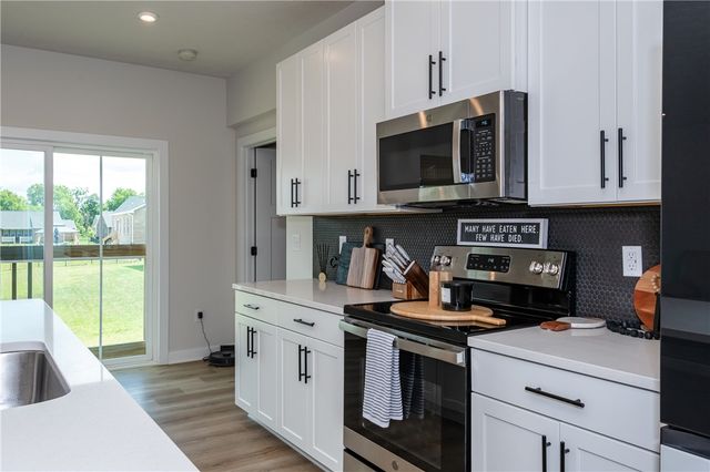 7240 Rivendell Circle, Dayton, OH 45459