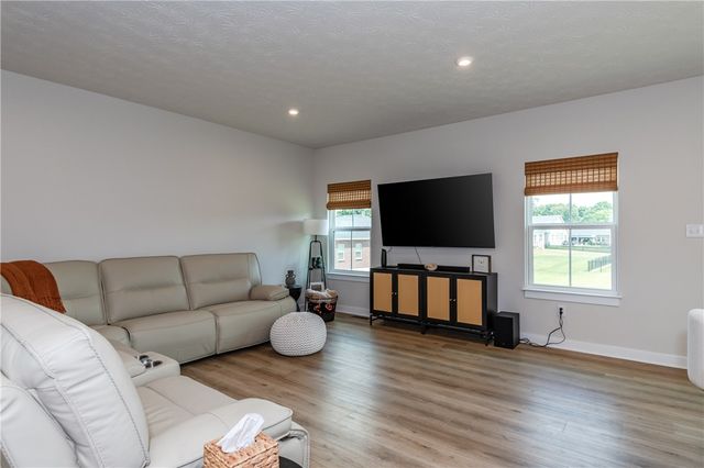 7240 Rivendell Circle, Dayton, OH 45459