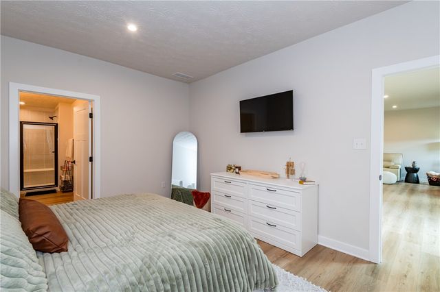 7240 Rivendell Circle, Dayton, OH 45459