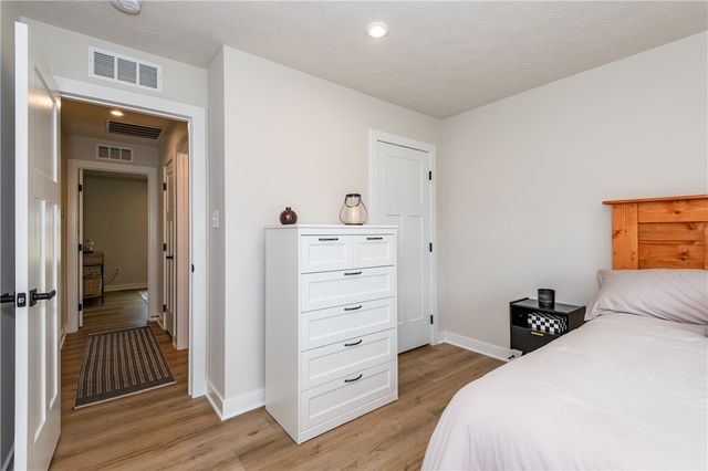 7240 Rivendell Circle, Dayton, OH 45459