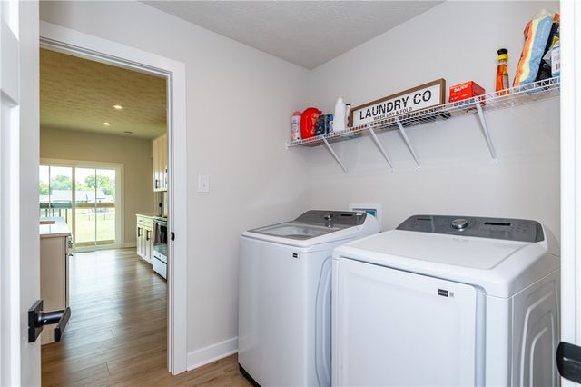 7240 Rivendell Circle, Dayton, OH 45459
