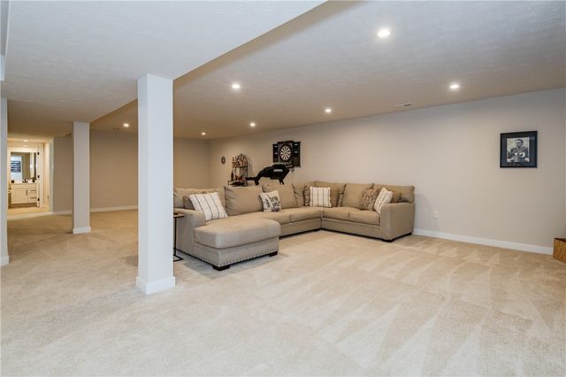 7240 Rivendell Circle, Dayton, OH 45459