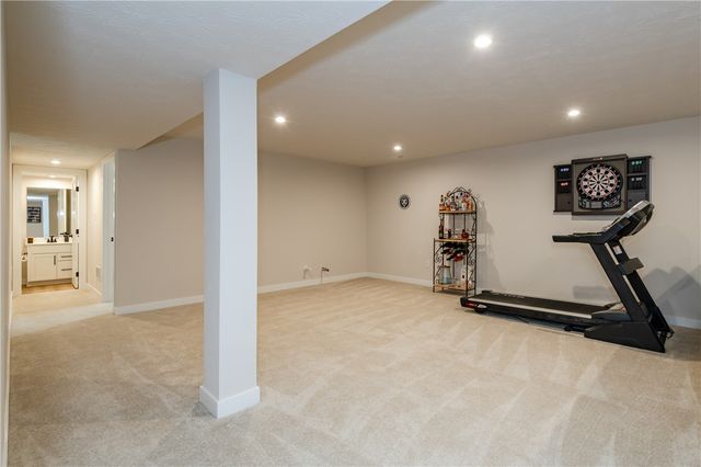 7240 Rivendell Circle, Dayton, OH 45459