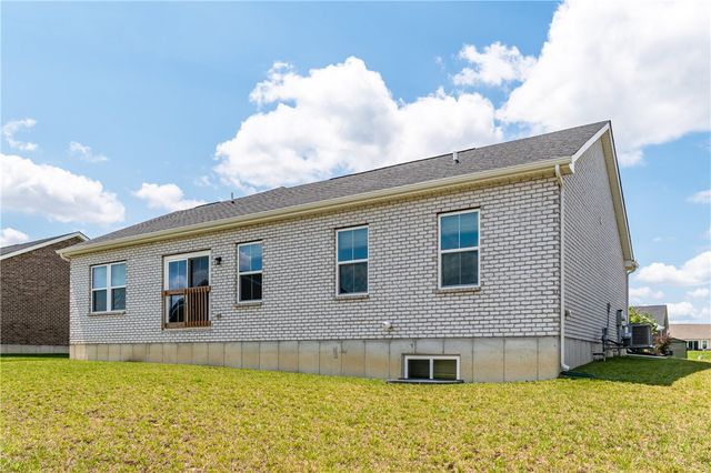 7240 Rivendell Circle, Dayton, OH 45459