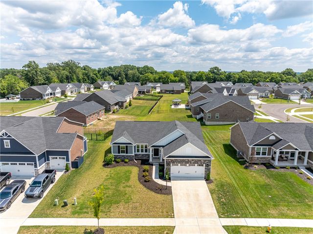 7240 Rivendell Circle, Dayton, OH 45459