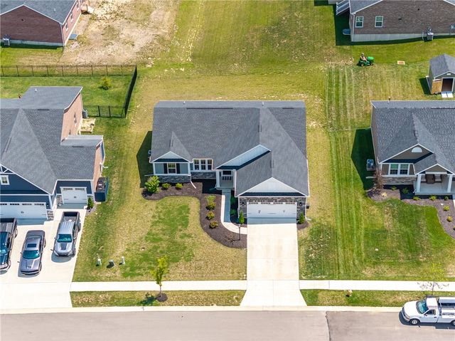 7240 Rivendell Circle, Dayton, OH 45459