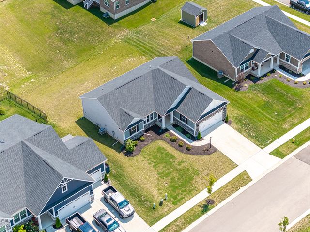 7240 Rivendell Circle, Dayton, OH 45459