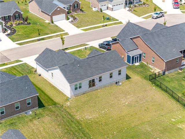 7240 Rivendell Circle, Dayton, OH 45459