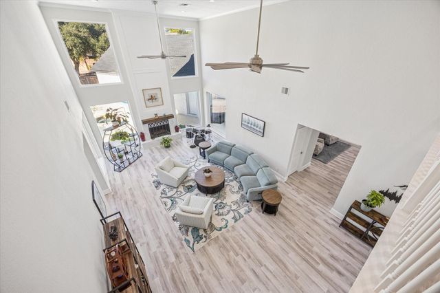 830 Silvergate Drive, Houston, TX 77079