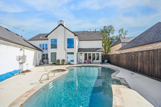 830 Silvergate Drive, Houston, TX 77079