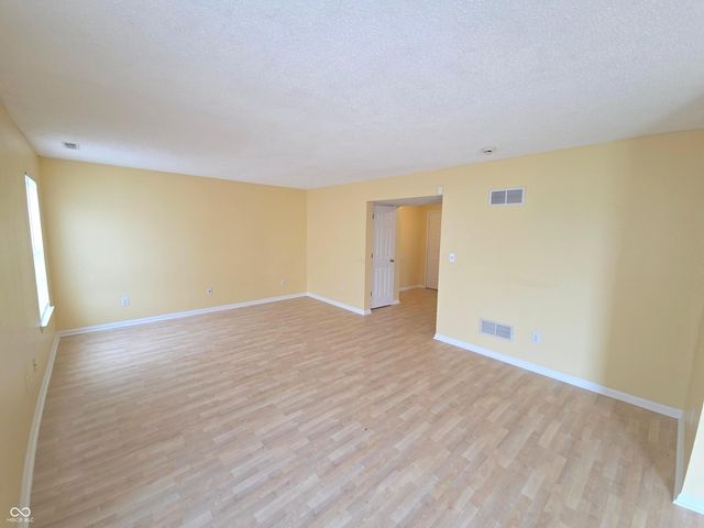 4320 Village Bend Lane, Indianapolis, IN 46254