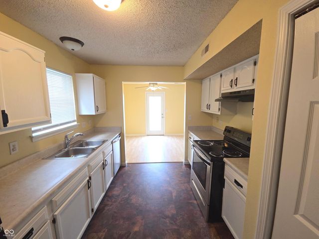 4320 Village Bend Lane, Indianapolis, IN 46254